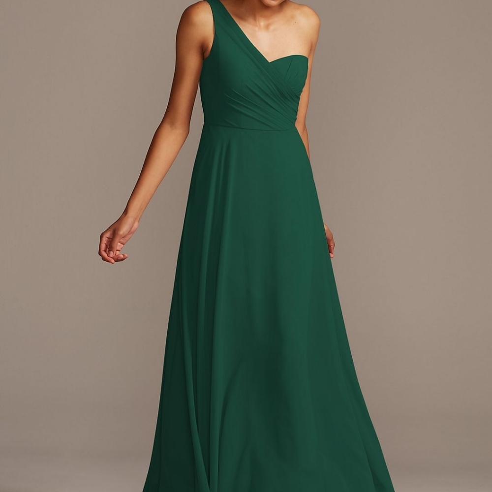 David’s Bridal Juniper One-shoulder Bridesmaid Dress